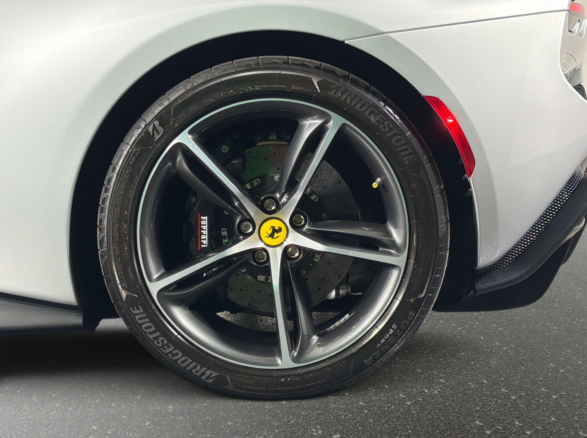 Used 2025 Ferrari 296 GTS RWD image 14