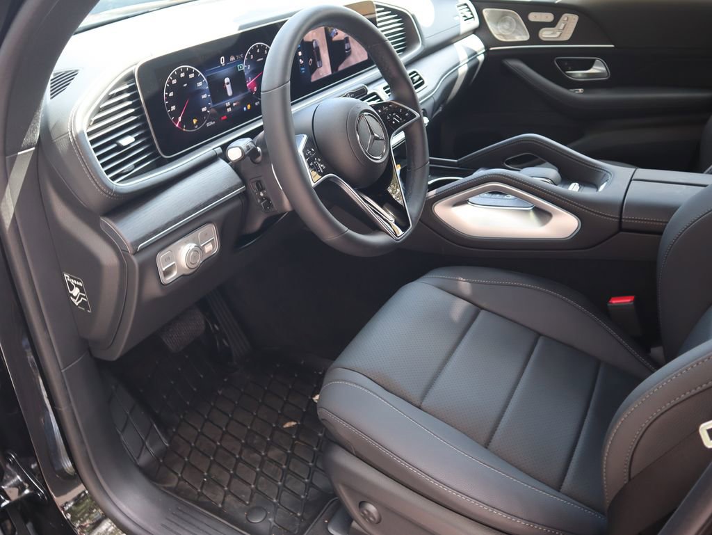 New 2025 Mercedes-Benz GLS 450 4MATIC image 14
