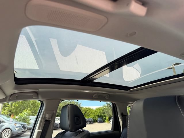 Certified 2025 Acura MDX w/ Technology Package FWD image 26