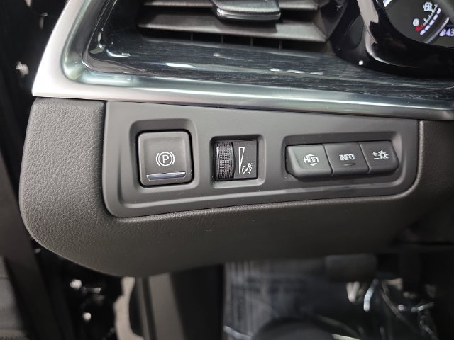New 2026 Cadillac XT5 Premium Luxury w/ LPO, Floor Liner Package FWD image 23