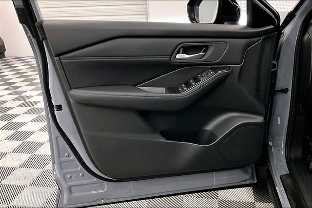 New 2026 Nissan Rogue Dark Armor image 29