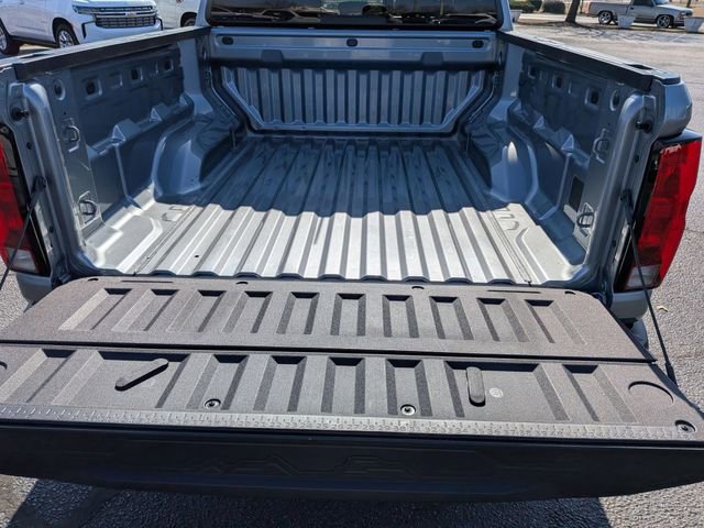 Used 2026 Chevrolet Colorado W/T w/ Advanced Trailering Package RWD image 31