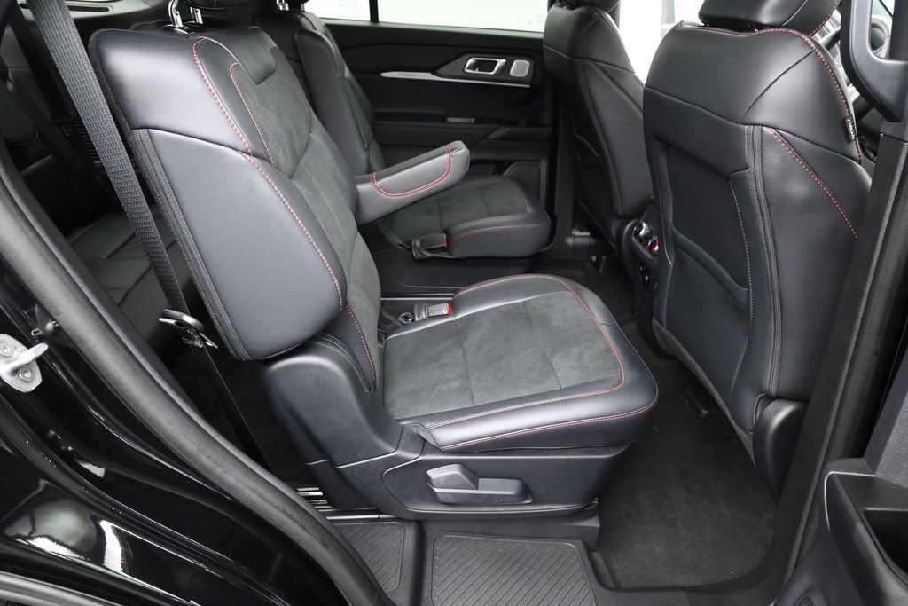 Used 2025 Ford Explorer ST w/ Sun And Sound Package AWD/4WD image 22