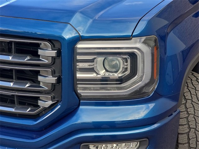 Used 2018 GMC Sierra 1500 SLT w/ All Terrain X Package image 31