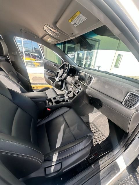 Used 2020 Kia Sportage EX image 15