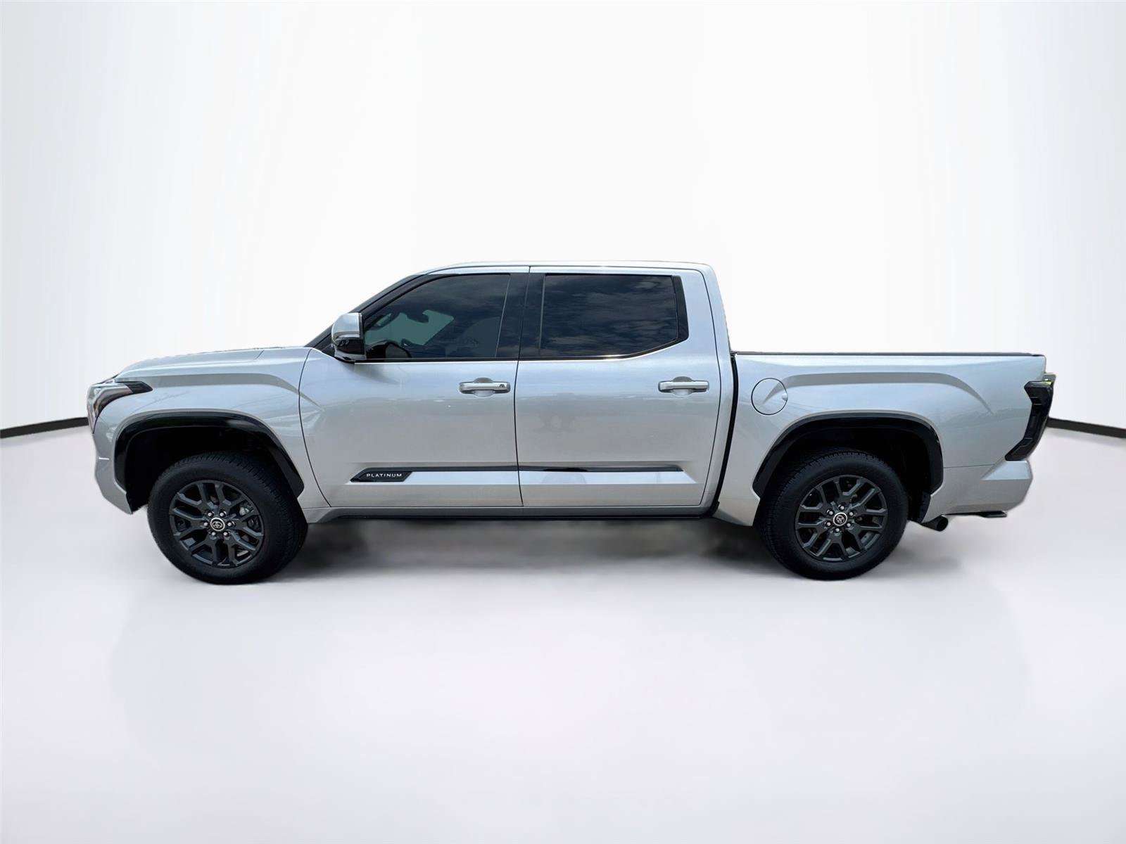 Used 2022 Toyota Tundra Platinum AWD/4WD image 29