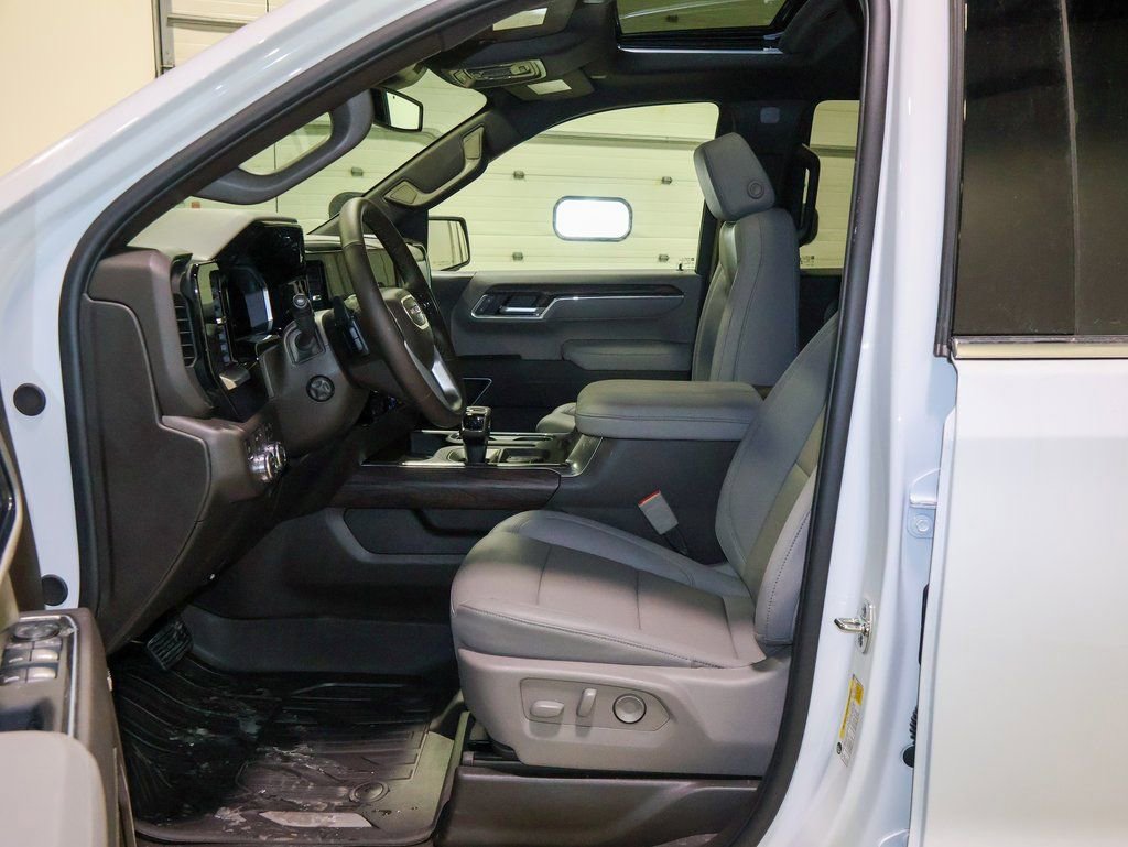 New 2026 GMC Sierra 1500 SLT w/ SLT Premium Plus Package image 6
