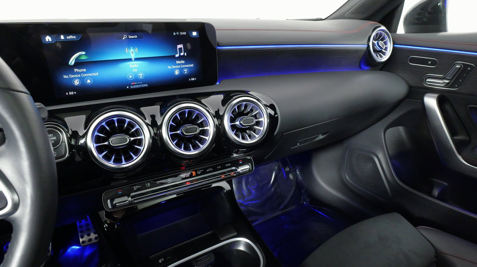 Used 2023 Mercedes-Benz CLA 250 4MATIC image 47