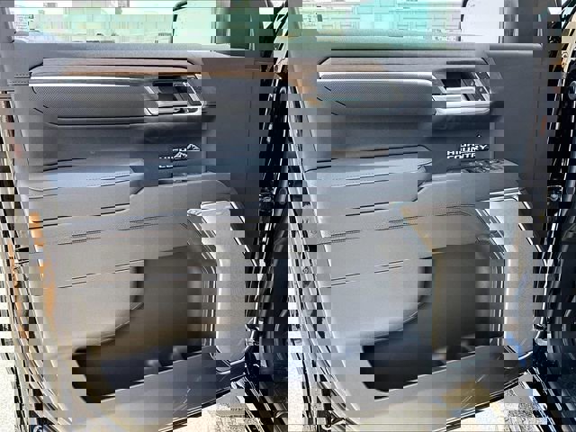 New 2026 Chevrolet Silverado 1500 High Country w/ Midnight Edition image 24