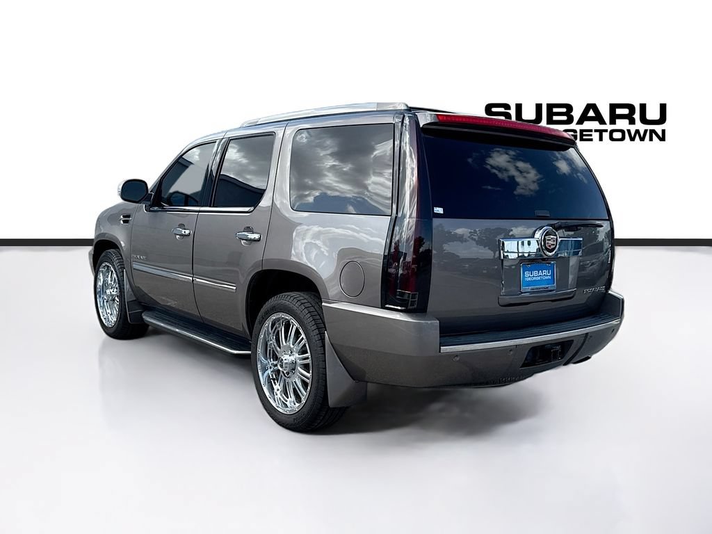 Used 2014 Cadillac Escalade Luxury AWD/4WD image 5