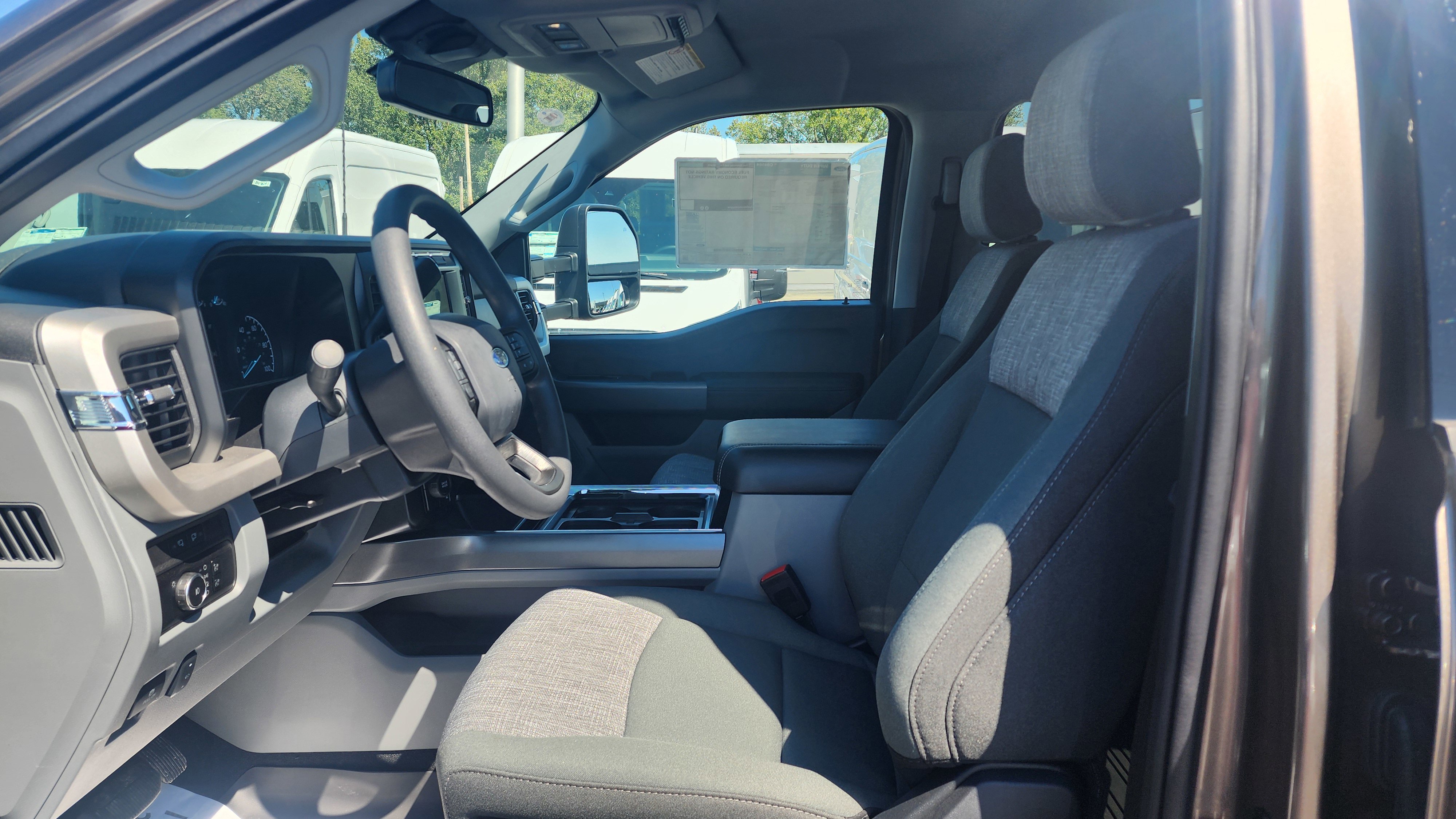 New 2023 Ford F350 XLT w/ XLT Value Package image 9