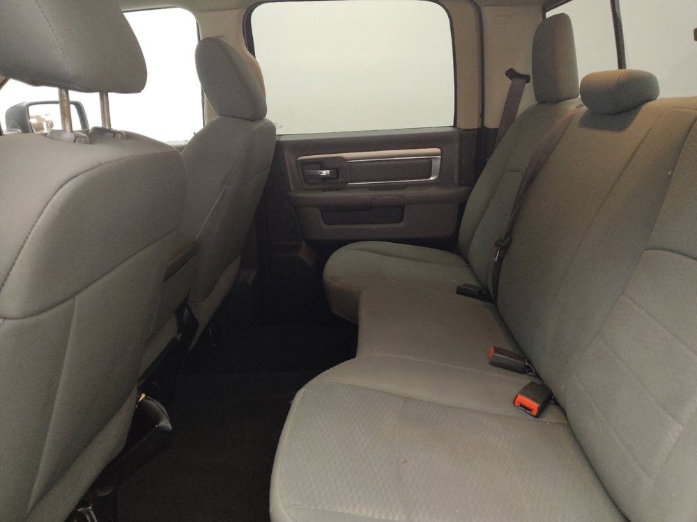 Used 2019 RAM 1500 Classic SLT image 18