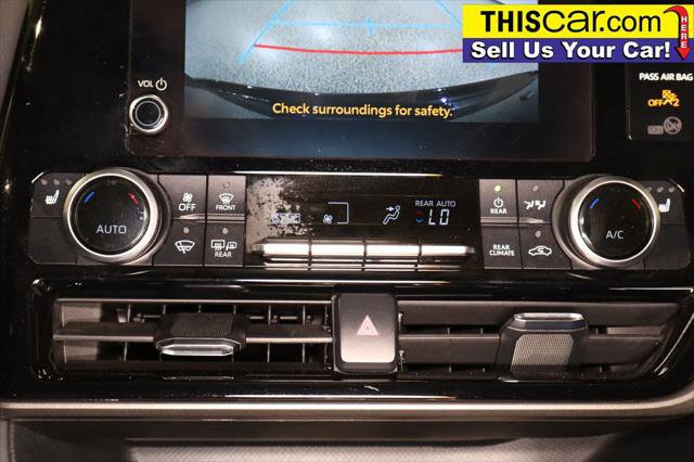 Used 2023 Toyota Highlander XLE image 18