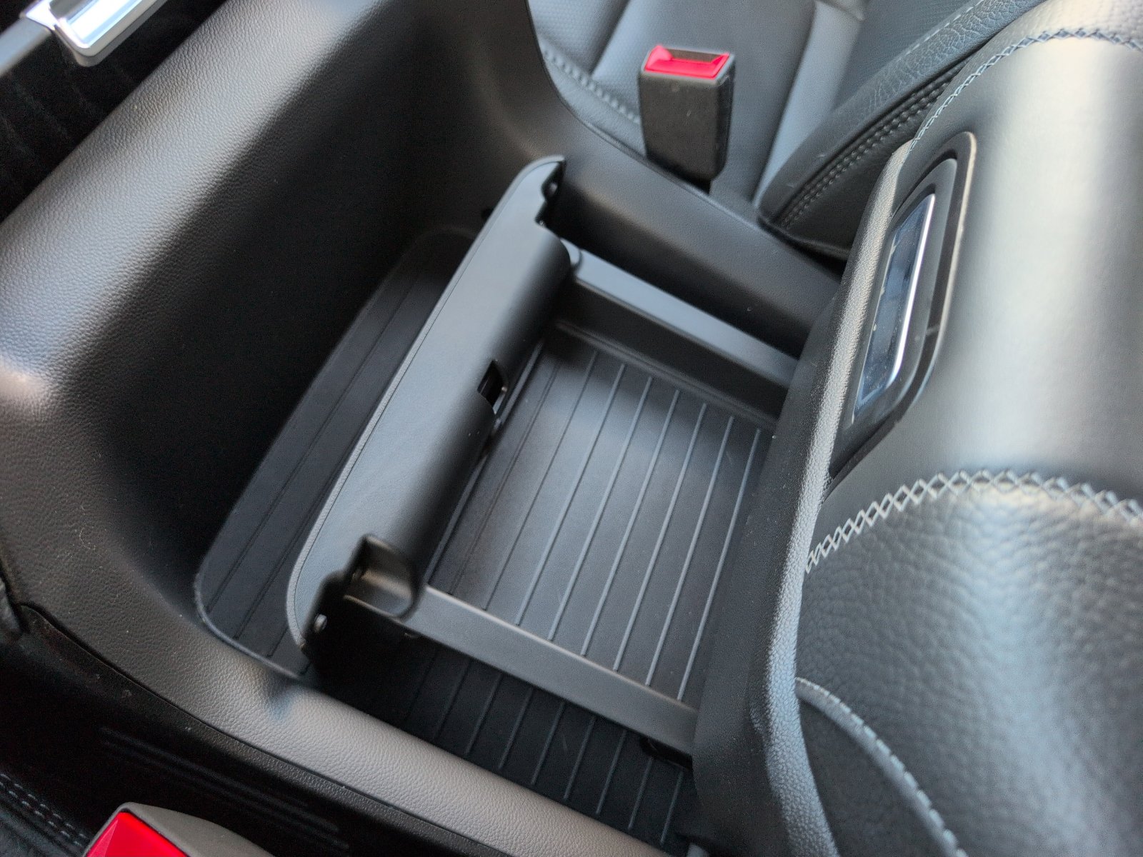 Used 2024 GMC Yukon Denali w/ Advanced Technology Package image 29