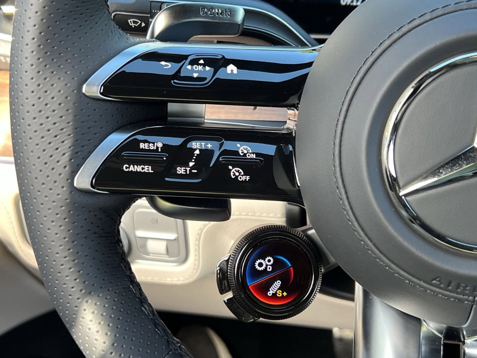 New 2026 Mercedes-Benz GLE 53 AMG 4MATIC image 32