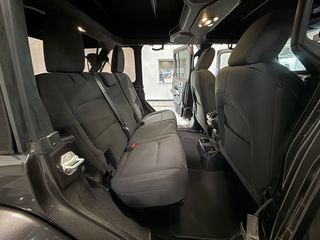Used 2021 Jeep Wrangler Unlimited Sahara w/ Uconnect 4C Nav & Sound Group image 13
