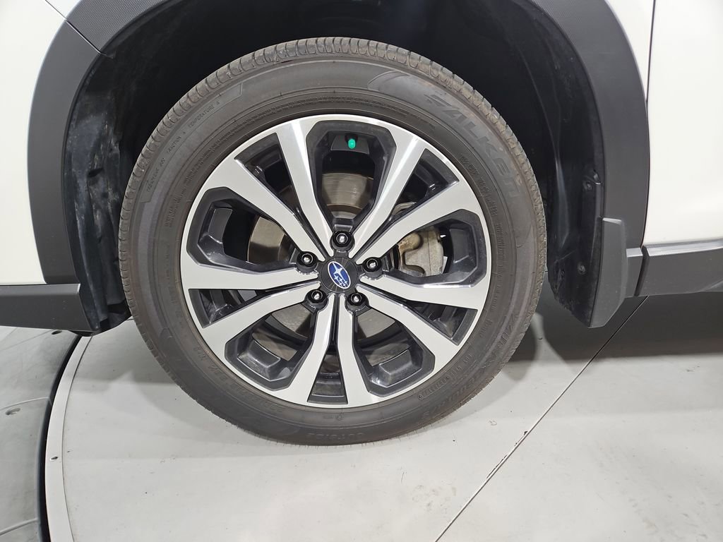 Certified 2024 Subaru Forester Limited image 29