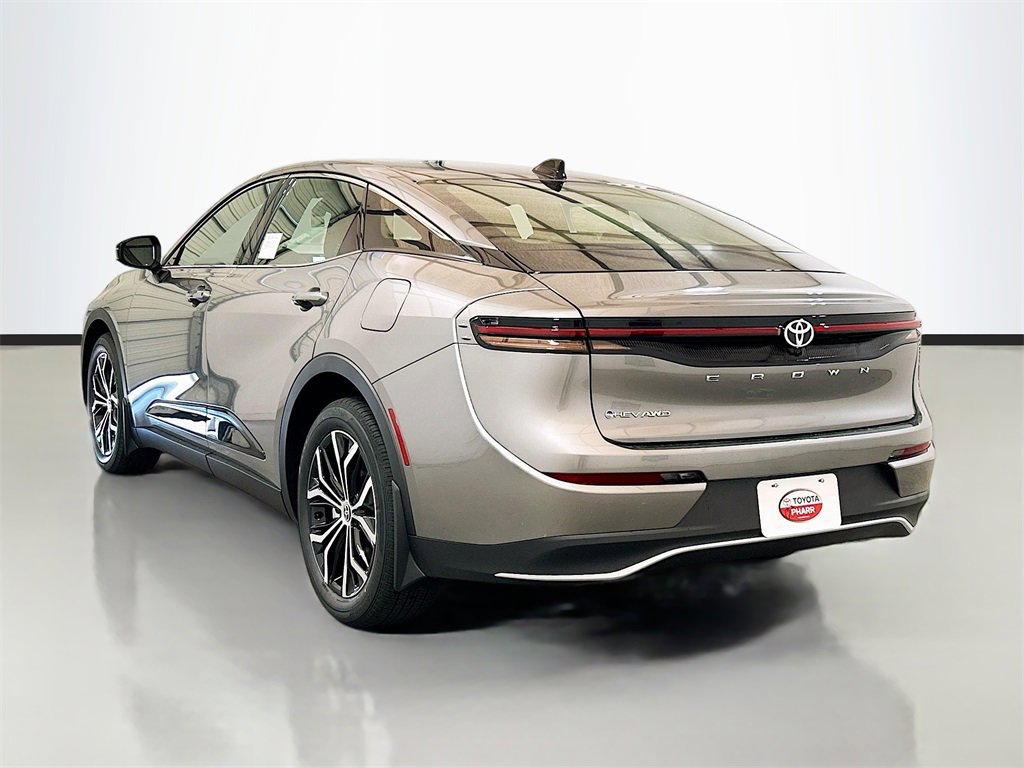 New 2026 Toyota Crown XLE image 6