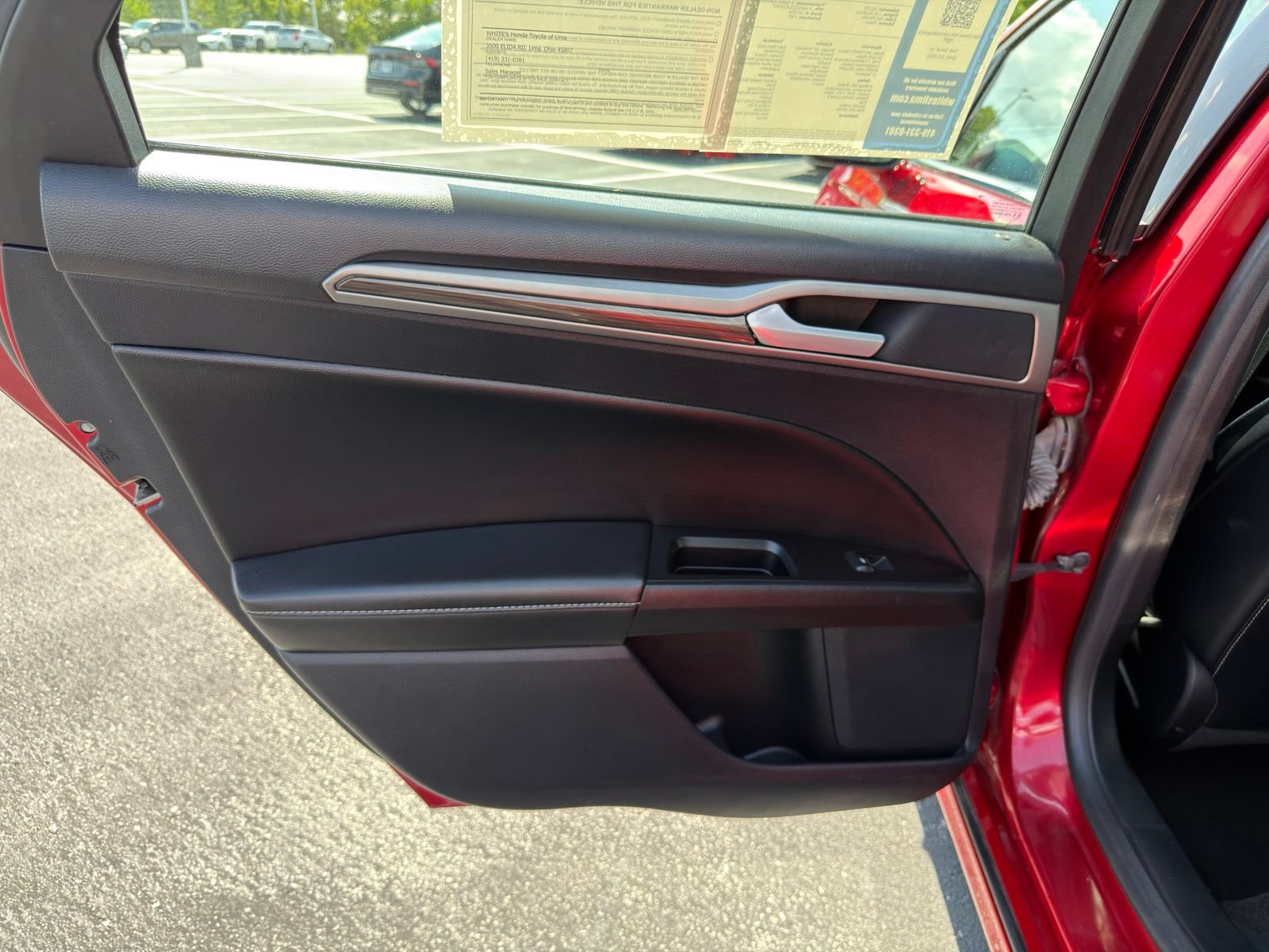Used 2020 Ford Fusion SEL FWD image 24