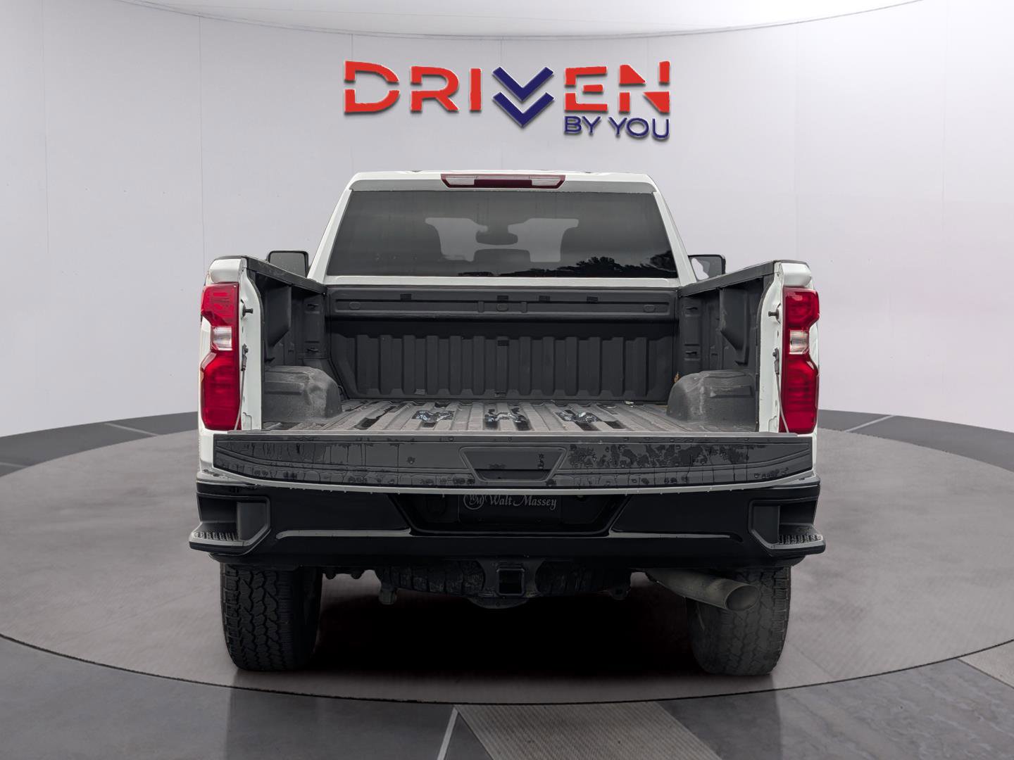 Used 2023 Chevrolet Silverado 2500 Custom w/ Gooseneck/5TH Wheel Package AWD/4WD image 5