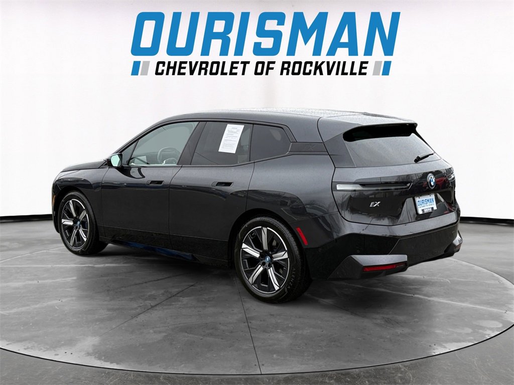 Used 2023 BMW iX xDrive50 w/ Ultimate Package 2 image 4