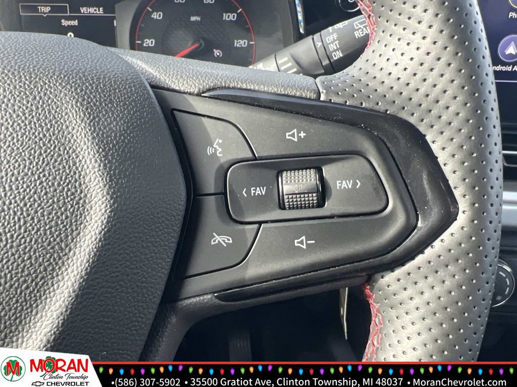 Certified 2024 Chevrolet Trax RS w/ Driver Confidence Package image 23