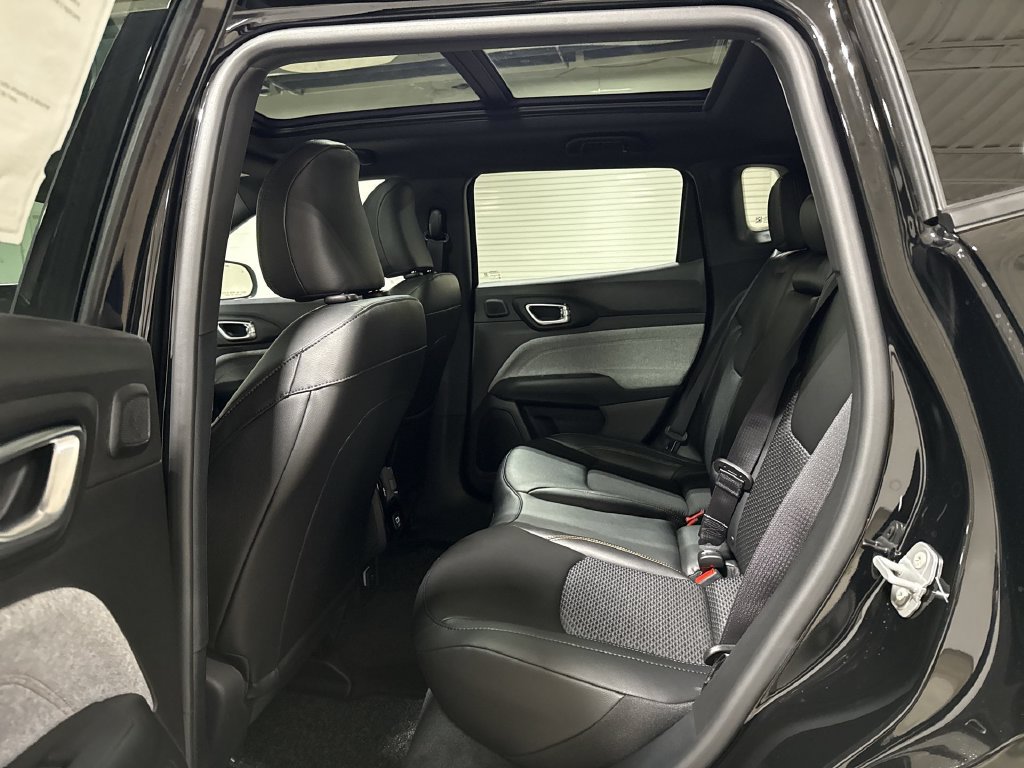 New 2026 Jeep Compass Latitude AWD/4WD image 23