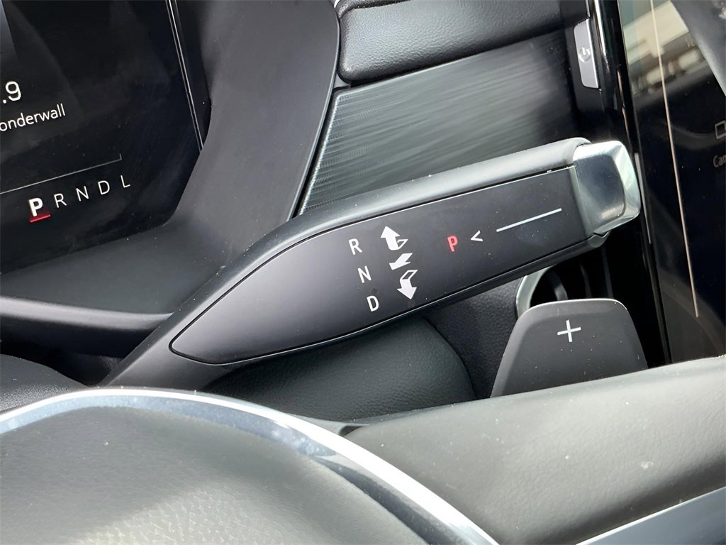 Used 2025 GMC Acadia Elevation image 39