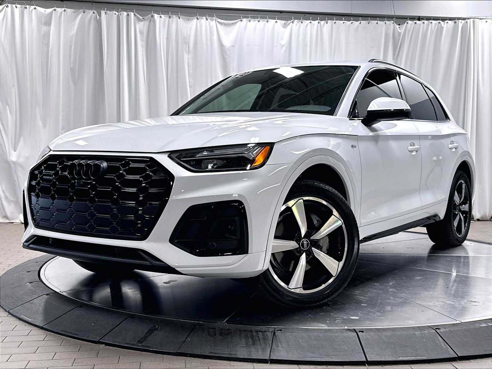 Used 2023 Audi Q5 2.0T Premium Plus w/ Premium Plus Package