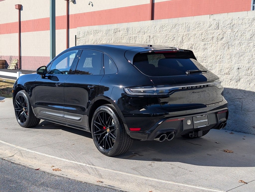 New 2026 Porsche Macan GTS image 3