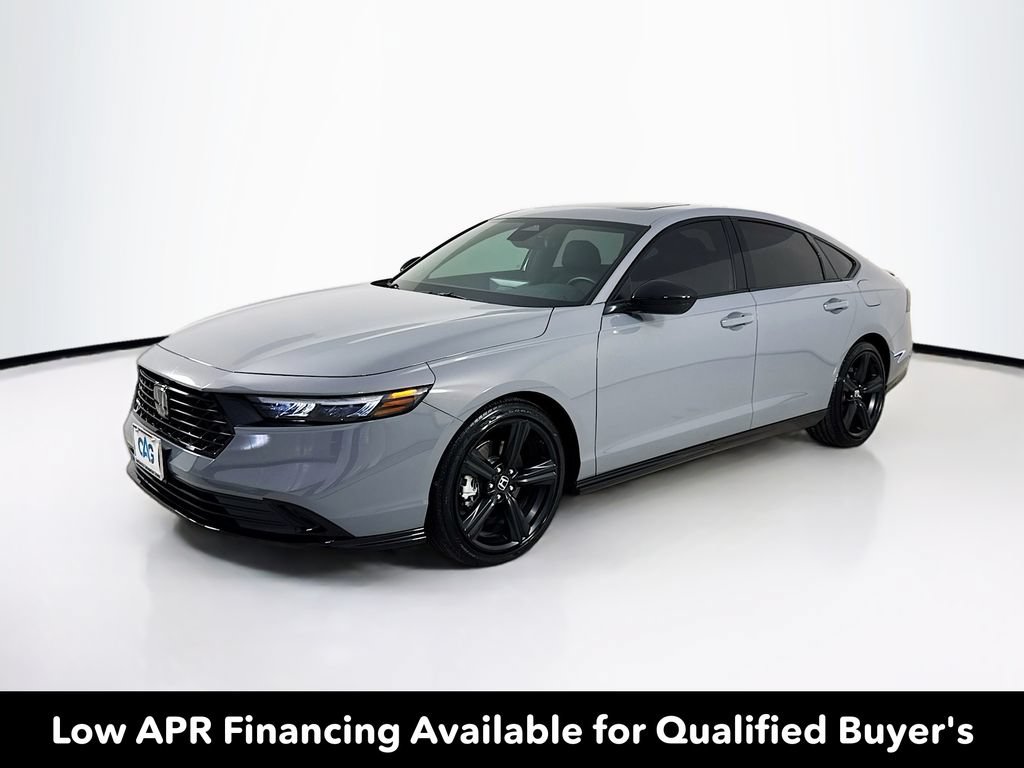 Used 2025 Honda Accord Sport image 3