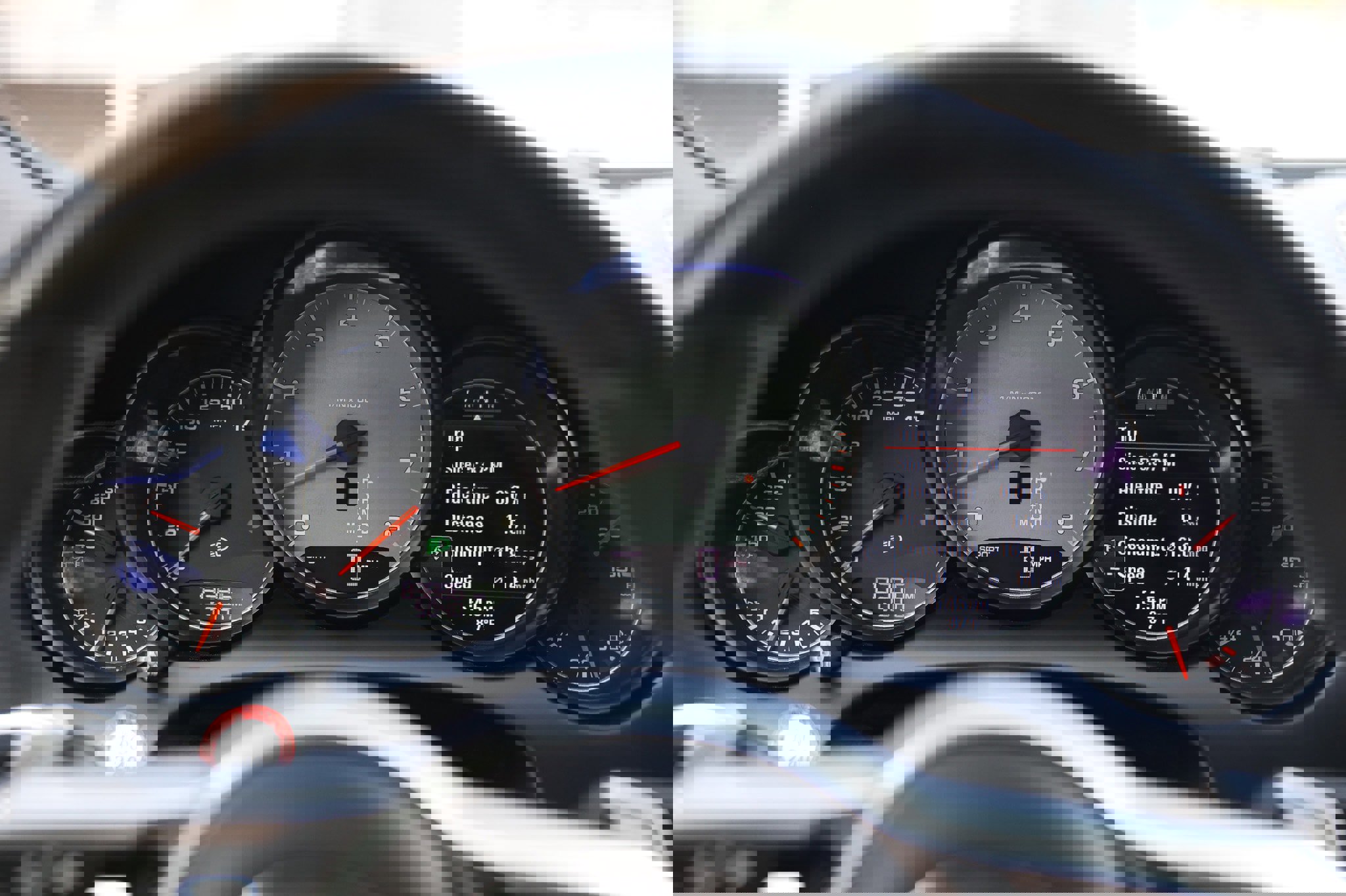 Used 2017 Porsche Cayenne S image 36