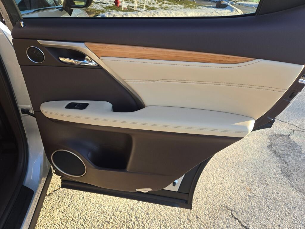 Used 2018 Lexus RX 350L FWD image 8