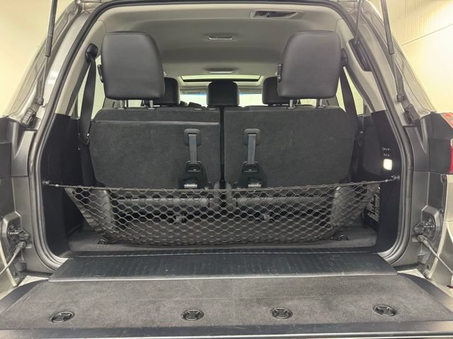 Used 2019 Lexus LX 570 4WD w/ Luxury Package image 30