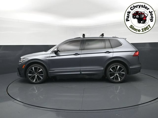 Used 2022 Volkswagen Tiguan SEL R-Line AWD/4WD image 3