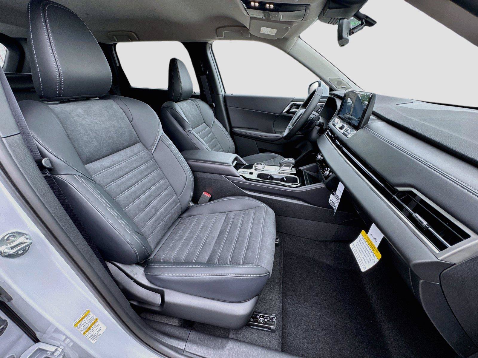 New 2026 Mitsubishi Outlander SE FWD image 31