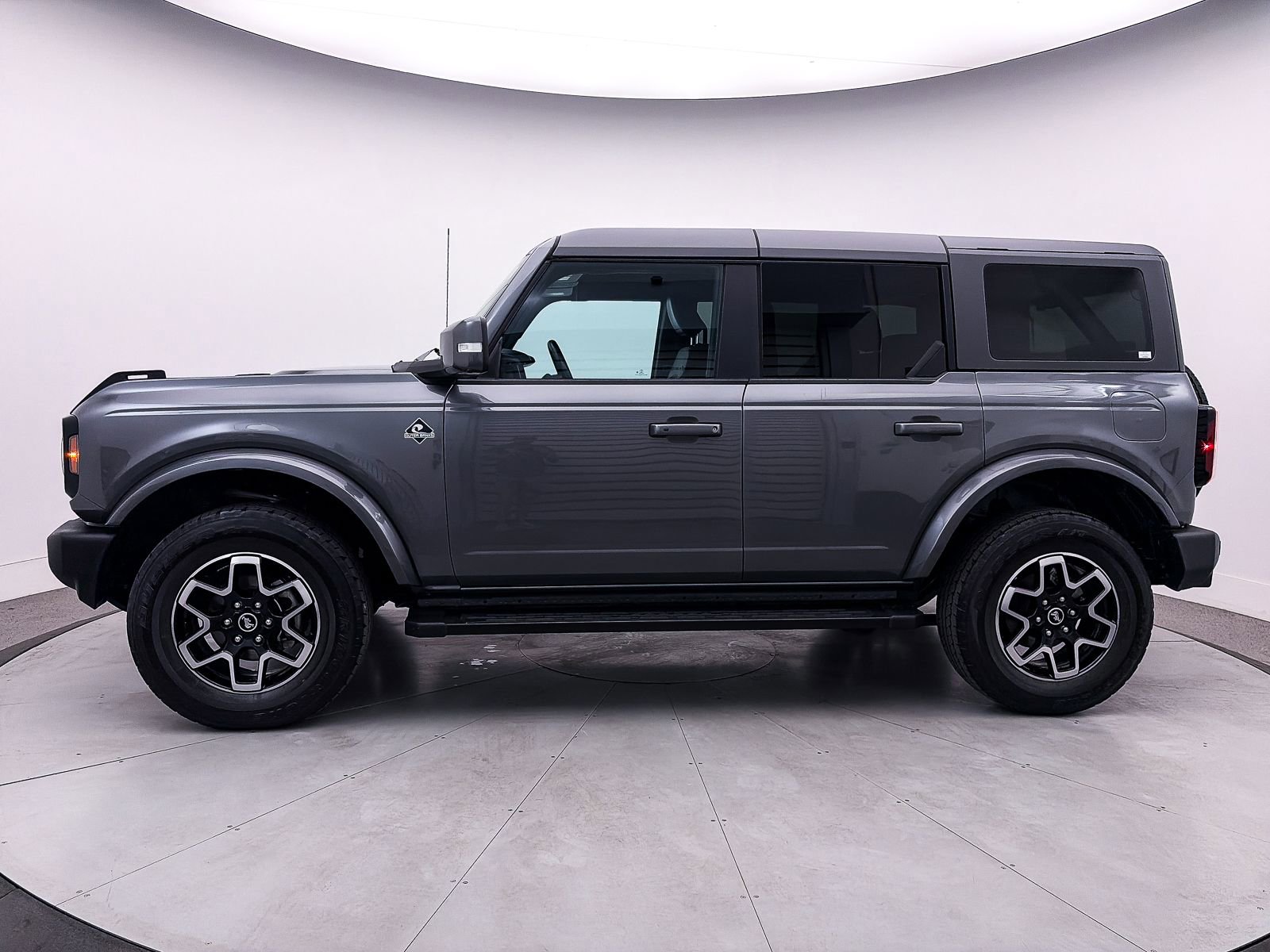 Used 2023 Ford Bronco Outer Banks image 42