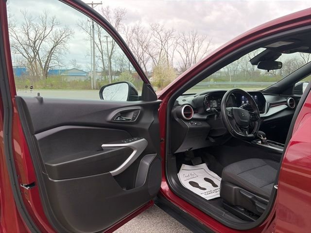 Used 2024 Chevrolet Trax RS w/ Driver Confidence Package image 14