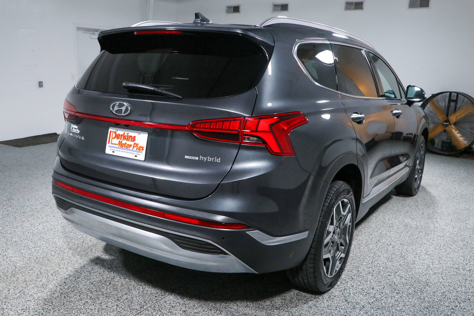 Used 2023 Hyundai Santa Fe SEL Premium AWD/4WD image 7