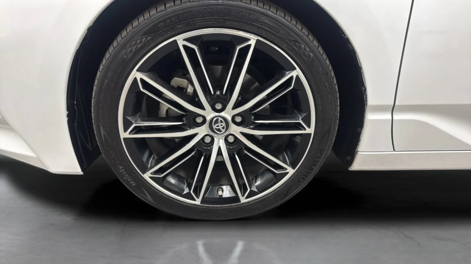Used 2019 Toyota Avalon XSE w/ Carpet Mat Package FWD image 26