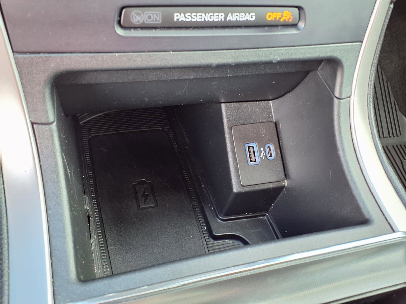 Used 2024 Ford Edge ST-Line image 18