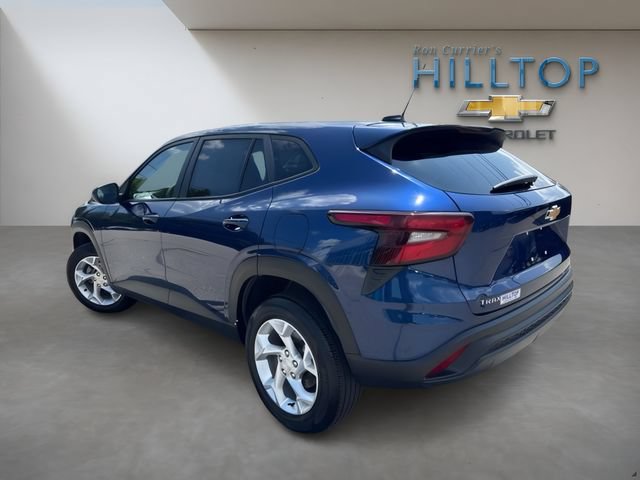 Used 2024 Chevrolet Trax LS w/ LS Convenience Package FWD image 7