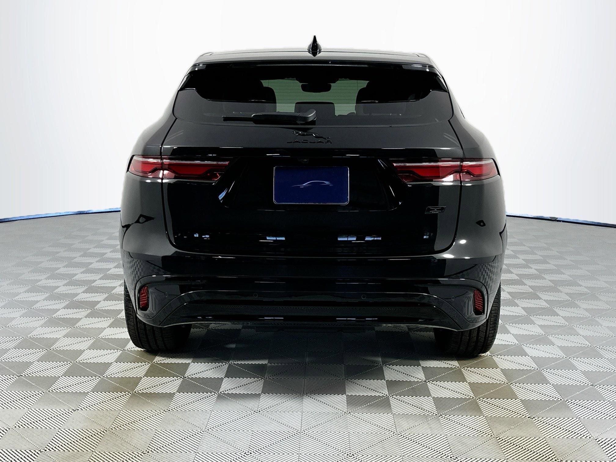 Used 2026 Jaguar F-PACE R-Dynamic S image 6