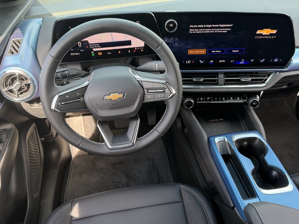 New 2026 Chevrolet Equinox EV LT w/ LPO, Blackout Package AWD/4WD image 9