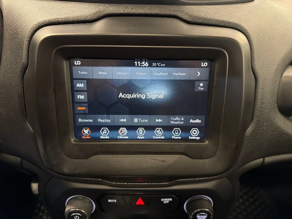 Used 2020 Jeep Renegade Trailhawk w/ Premium Leather Group AWD/4WD image 7