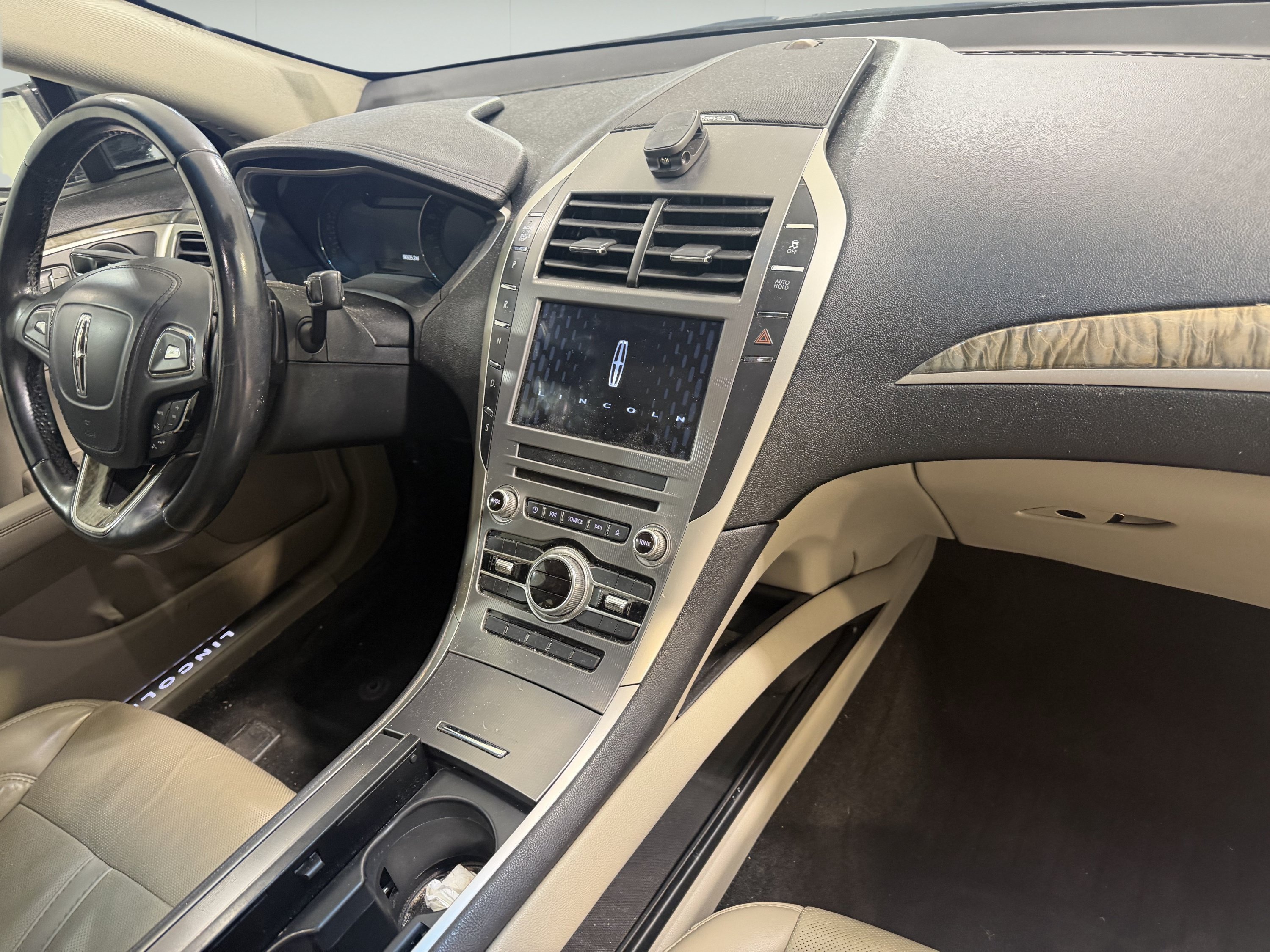 Used 2018 Lincoln MKZ Reserve w/ Magnetic Appearance Package AWD/4WD image 13