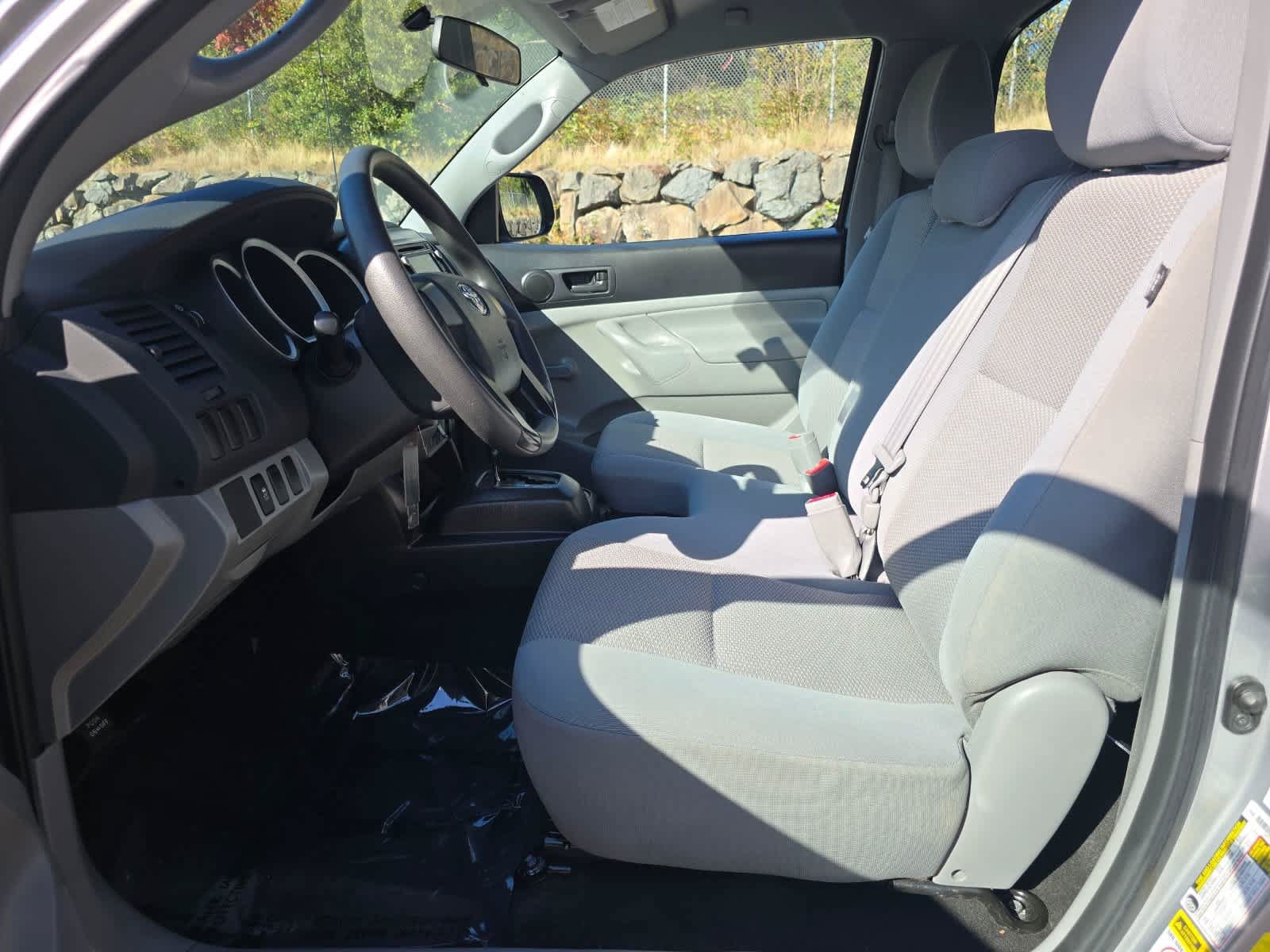 Used 2014 Toyota Tacoma 2WD Regular Cab image 20
