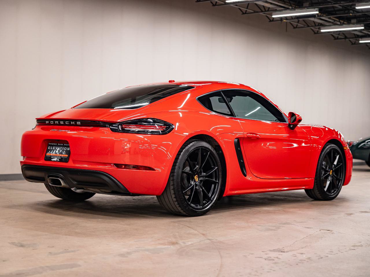 Used 2022 Porsche 718 Cayman RWD image 5