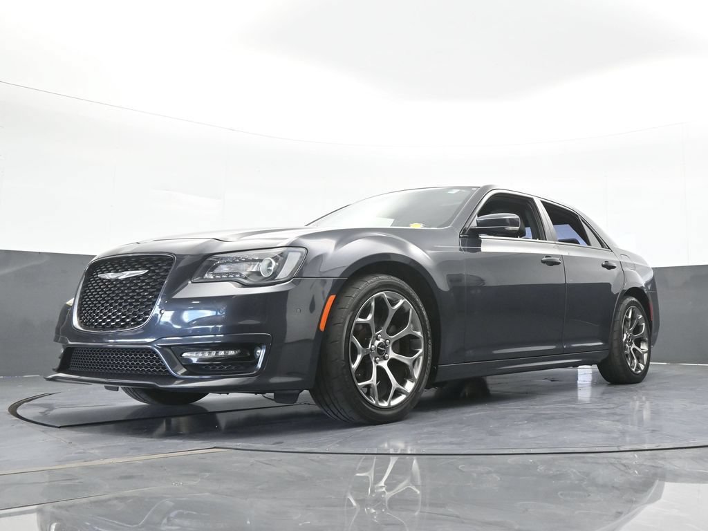 Used 2018 Chrysler 300 S w/ 300S Premium Group RWD image 56