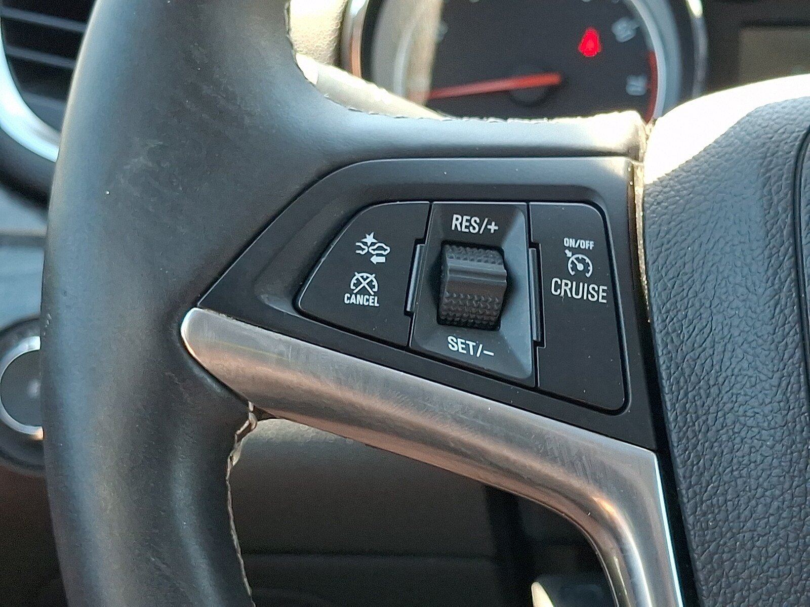 Used 2015 Buick Encore Premium w/ Experience Buick Package FWD image 25